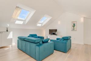Three-Bedroom Apartment with Balcony and Sea View room in Apartments with WiFi Split - 17539