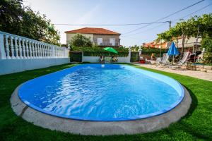 Family friendly apartments with a swimming pool Zadar - 17553