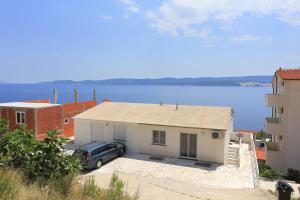 Apartments with a parking space Lokva Rogoznica, Omis - 17395