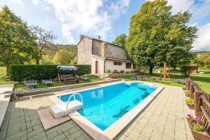 Family friendly house with a swimming pool Roc, Central Istria - Sredisnja Istra - 17446 