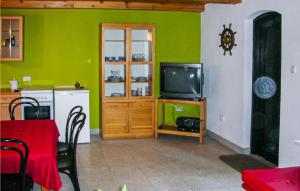 Lovely Home In Nowe Warpno