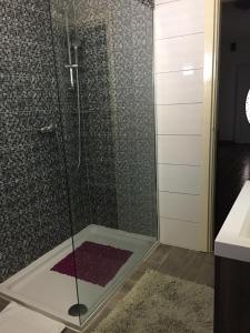 Apartments by the sea Sukosan, Zadar - 17203