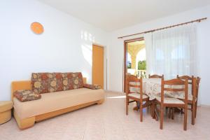 Apartments by the sea Cove Ostricka luka, Rogoznica - 17086