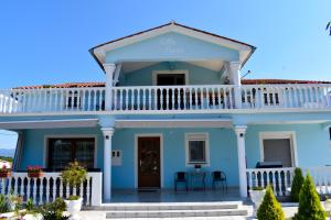 Family friendly apartments with a swimming pool Ripenda Verbanci, Labin - 18011 