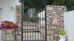 Apartments with a parking space Dramalj, Crikvenica - 17310 