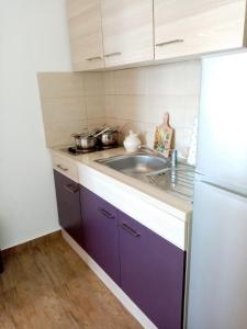 Apartments by the sea Supetarska Draga - Donja, Rab - 17201