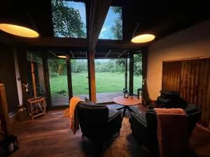 Lynbrook Haybarn, Hot tub and outdoor kitchen, New Forest - Ellingham