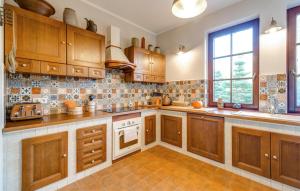 Pet Friendly Home In Wygon With Kitchen