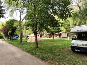 Campings Camping du lac : photos des chambres