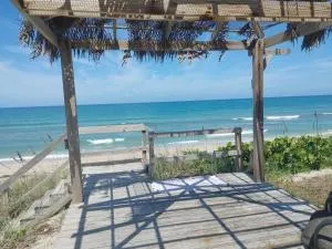 Melbourne Beach Ocean Front house on 1.2 acres - 墨尔本比奇