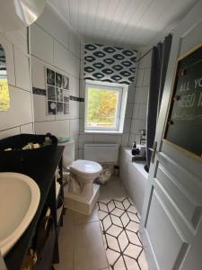 A 2h30 de Paris et Bruxelles, appt avec verger, centre historique, plages à proximité