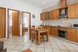 Nazaré Downtown Flat