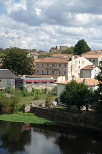 Hotels Logis Hotel Emeraude : photos des chambres