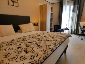 Hotels Logis Hotel Emeraude : Chambre Double ou Lits Jumeaux