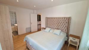 superbe apartment close croisette kha5