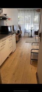 Paris 16 Victor Hugo superbe studio