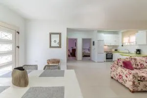 Cornelia Serena Gouves - Kato Gouves