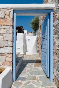 Cycladic Aura - Traditional Holiday Cottage