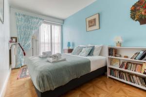 Large and Bright 2 Bdrs Flat with View - Paris 20
