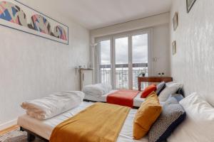 Large and Bright 2 Bdrs Flat with View - Paris 20