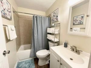 *Pristine PadKing Bed *DukeLong Term Stays*