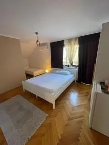 Guesthouse 12a - Orllan