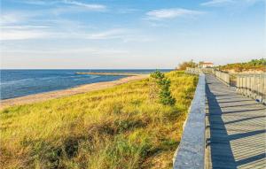 Cozy Apartment In Darlowo With Wifi