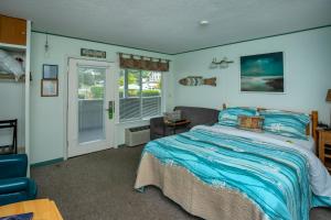 Queen Studio - Poolside -  No Pets Allowed - No View room in Lanai at the Cove