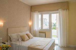 Guest House Train Station Venice - Atika & Atif