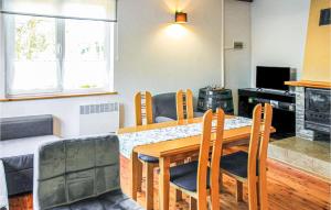 Lovely Home In Wicko With Wifi