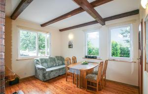 Lovely Home In Wicko With Wifi