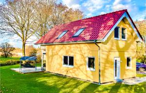 Stunning Home In Krems Iiwarderbrück