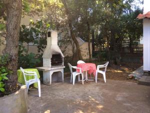 Apartments with a parking space Artatore, Losinj - 17591