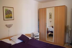 Apartments with a parking space Artatore, Losinj - 17591