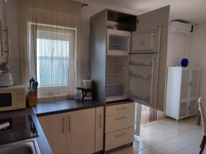 Apartments by the sea Kastel Stari, Kastela - 19810