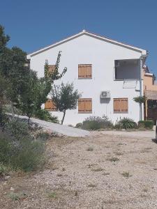 Apartment Primosten 17696a