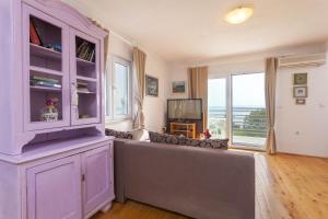 Family-friendly apartments with swimming pool Gornji Tucepi, Makarska - 17686