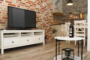 Apartments by the sea Sveti Filip i Jakov, Biograd - 17695