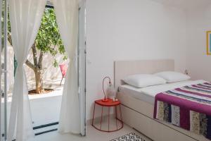 Holiday house with a parking space Kanica, Rogoznica - 17600