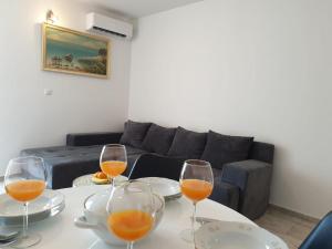 Apartment Split 17711a