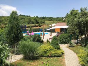 Family friendly apartments with a swimming pool Ostarski Stanovi, Plitvice - 17806 