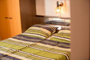 Apartments with parking space Supetarska Draga - Donja, Rab - 17826