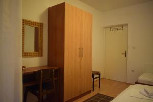 Apartments by the sea Starigrad, Paklenica - 17865