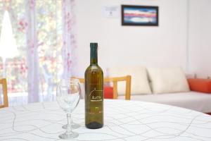 Family-friendly apartments with swimming pool Razanj, Rogoznica - 17867