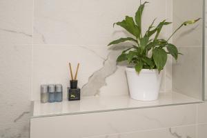 Seaside apartments with a swimming pool Rastici, Ciovo - 17889