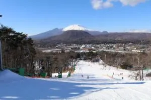 軽井沢プリンスホテルウエスト (Karuizawa Prince Hotel West)