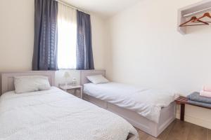 Apartments with a parking space Hum, Central Istria - Sredisnja Istra - 17921 