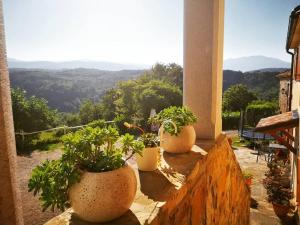 Apartments and rooms with parking space Hum, Central Istria - Sredisnja Istra - 17939 