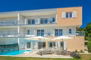 Luxury villa with a swimming pool Poljane, Opatija - 17956