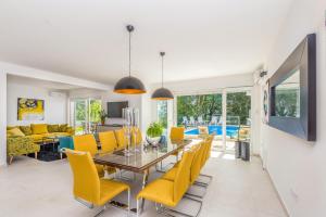 Luxury villa with a swimming pool Icici, Opatija - 17958